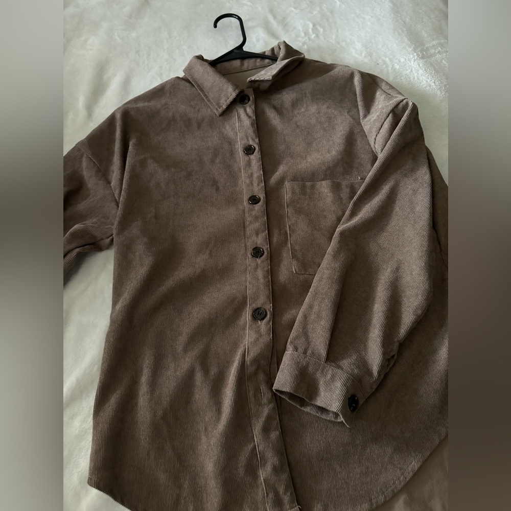 Light weight Women’s button up pullover